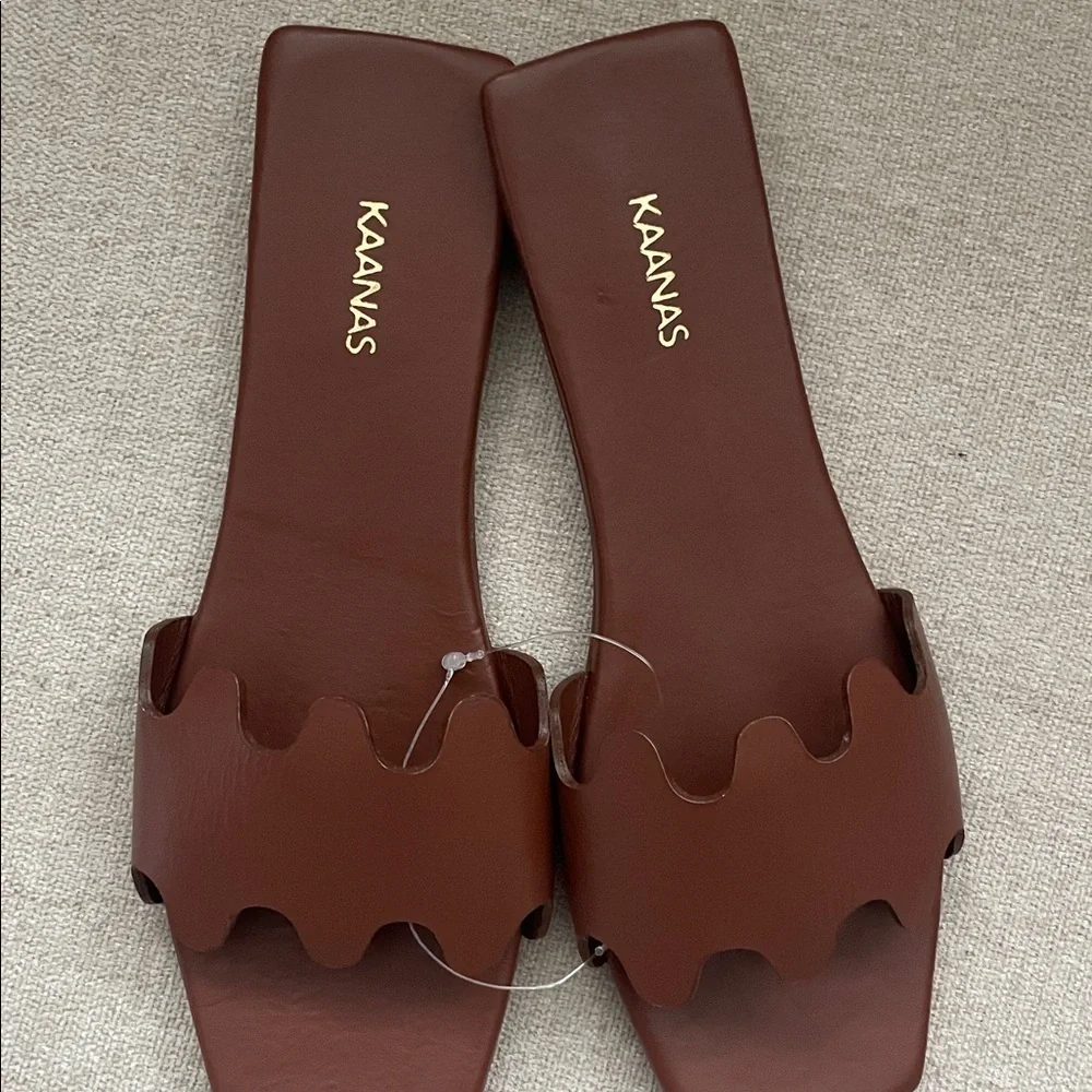 KAANAS Mallawi Slide Sandals- 9 NEW